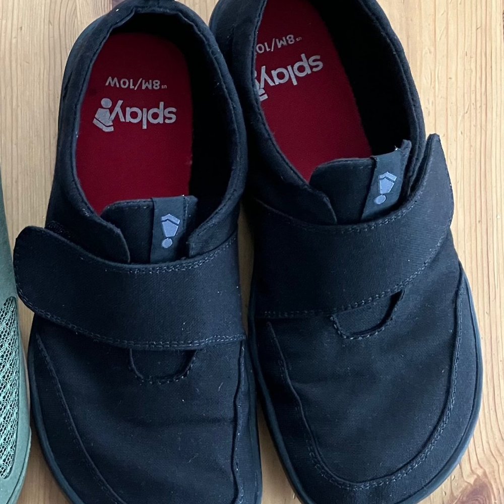 Splay Explore Shoes, Black, NWOT